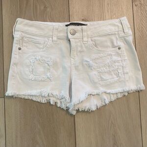 Express Shortie White Frayed Denim Shorts Size 2